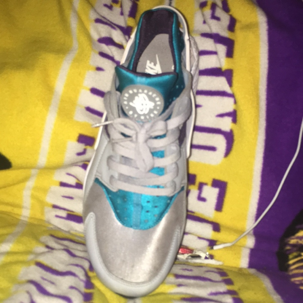 HUARACHES